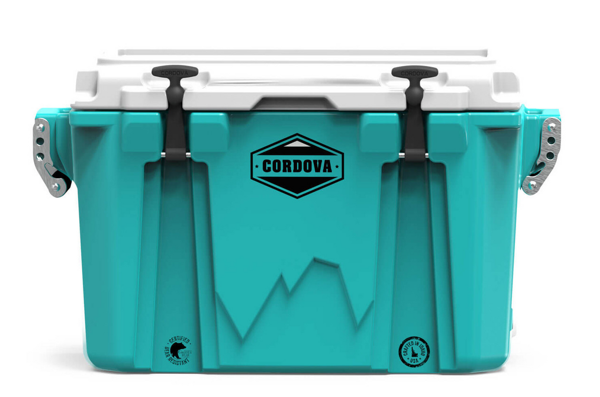 28 QT BASECAMP CLASS™ HARD COOLER