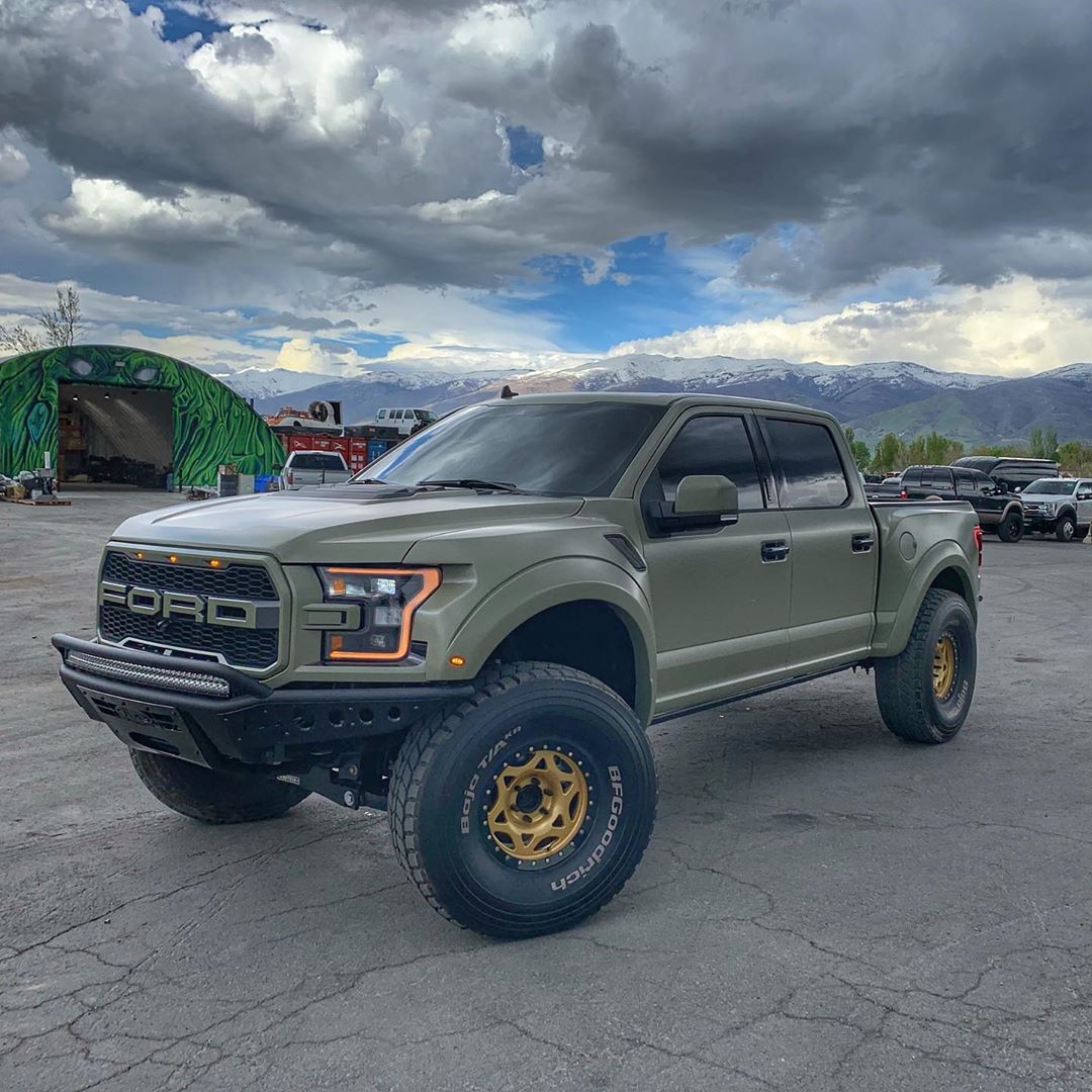 2017-2020 Ford Raptor Fenders - 2.5" Bulge