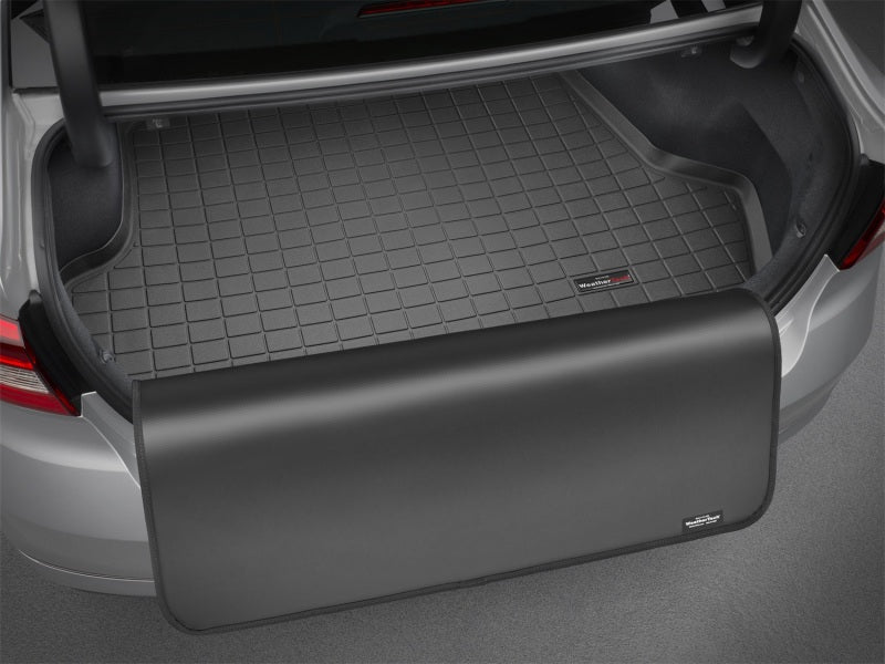 WeatherTech 15-16 Jeep Wrangler Unlimited Cargo Liner w/ Bumper Protector - Grey