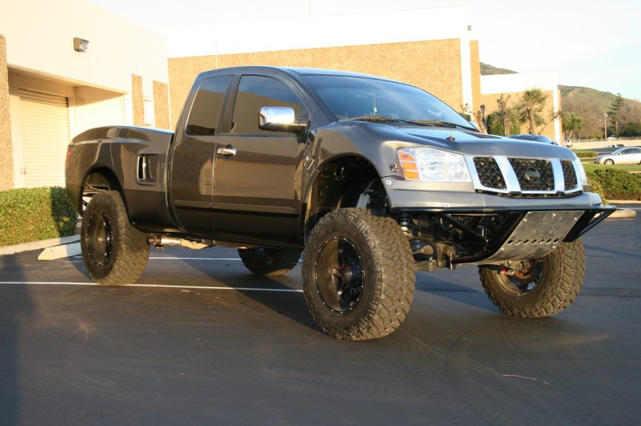 2004-2015 Nissan Titan One Piece