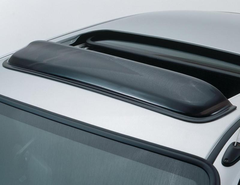 AVS Universal Windflector Classic Sunroof Wind Deflector (Fits Up To 33.0in.) - Smoke