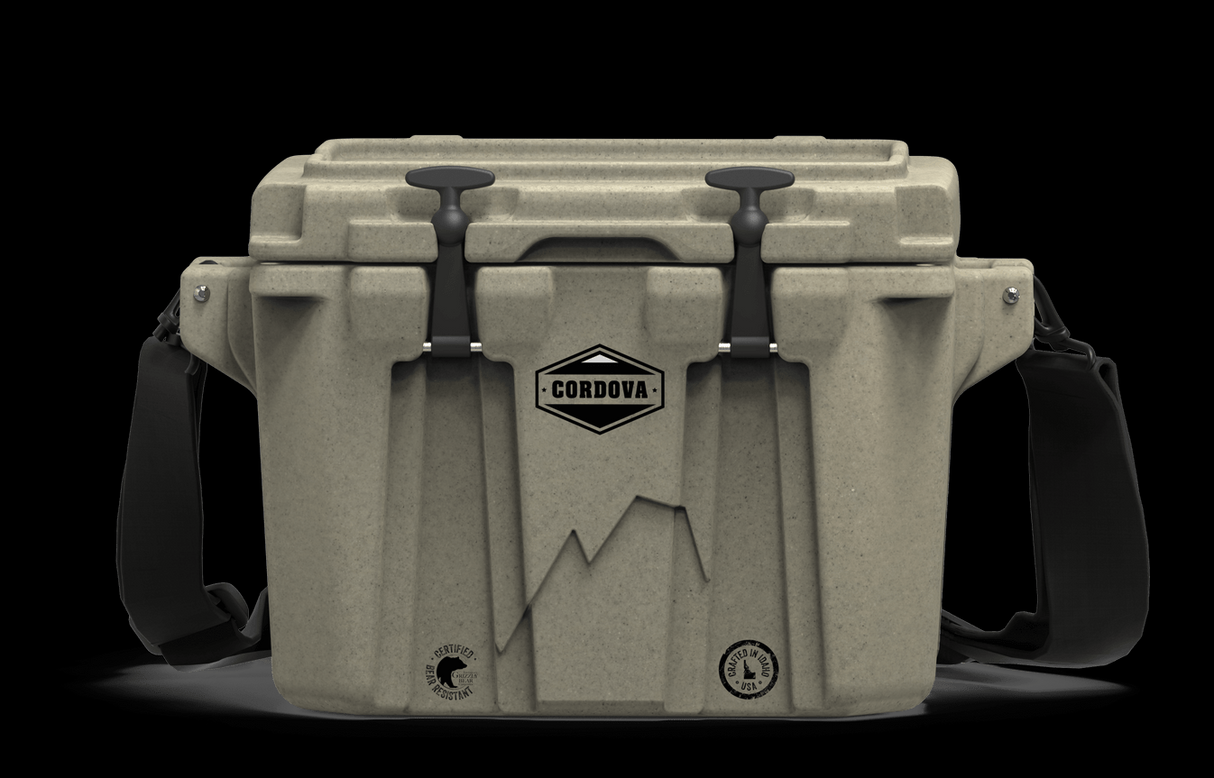 20 QT BASECAMP CLASS™ HARD COOLER