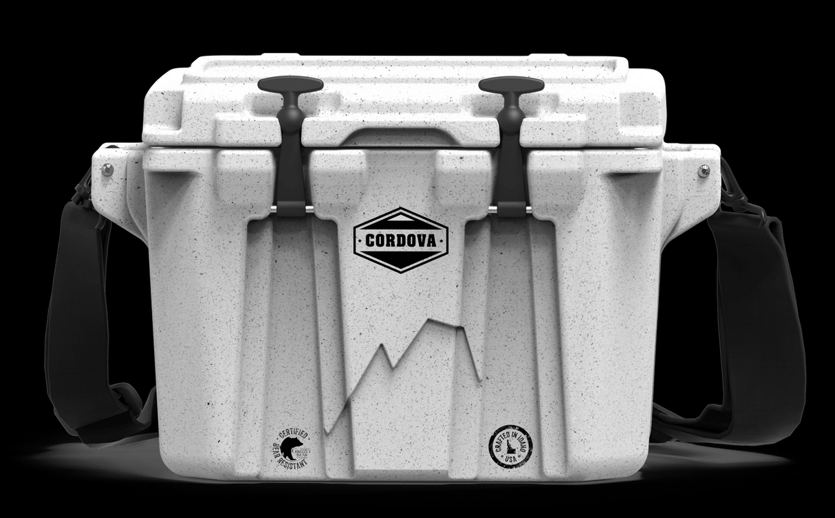 20 QT BASECAMP CLASS™ HARD COOLER