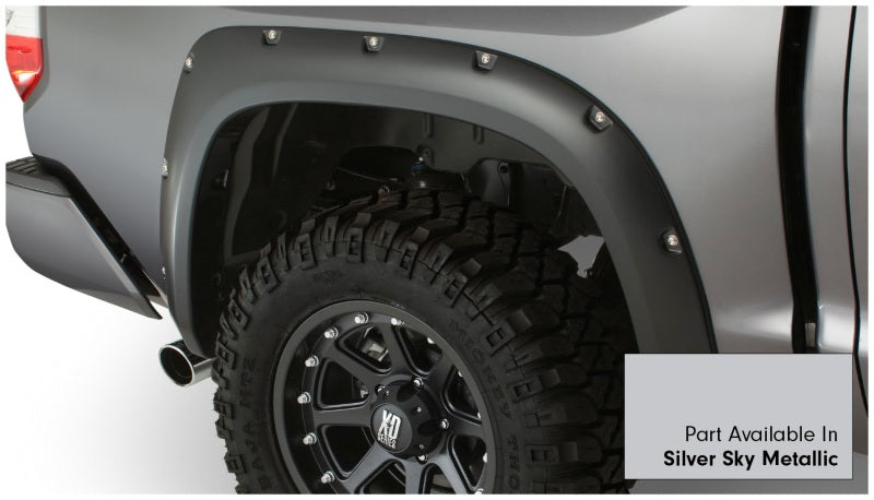 Bushwacker 16-18 Toyota Tundra Fleetside Pocket Style Flares 4pc 66.7/78.7/97.6in Bed - Silver Sky