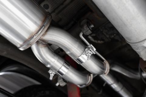 3.0 inch Cat-Back 2.5 inch Dual Split Rear Quad Carbon Fiber Tips 4.0 inch OD 19-up Silverado/Sierra 1500 Dual Out MBRP