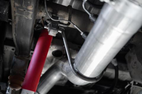 20-Up Silverado/Sierra 2500/3500 Armor BLK Black Coated Aluminized Steel 4 Inch Filter Back Single Side Exit Exhaust System MBRP